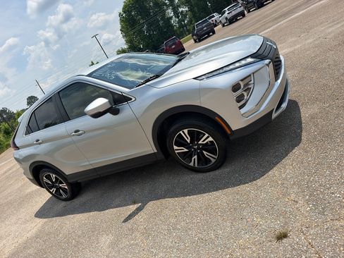 Used 2025 Mitsubishi Eclipse Cross SE AWD/4WD image 3