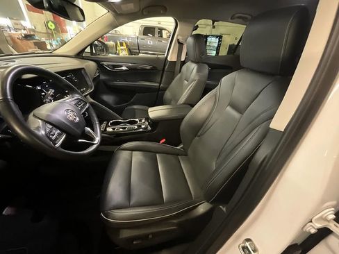 Used 2023 Buick Envision Essence FWD image 4
