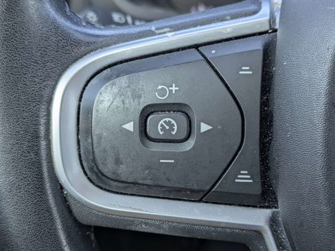Used 2019 Volvo S60 T6 Momentum w/ Multimedia Package AWD/4WD image 23