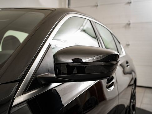 Used 2025 BMW 330i xDrive Sedan image 16