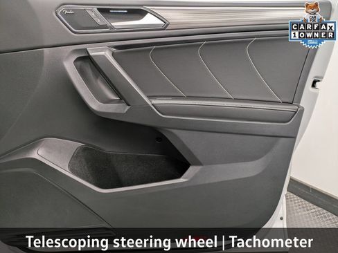Used 2022 Volkswagen Tiguan SEL R-Line AWD/4WD image 34