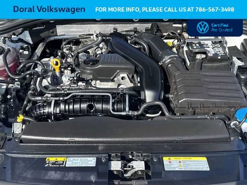 Used 2025 Volkswagen Jetta SE FWD image 12