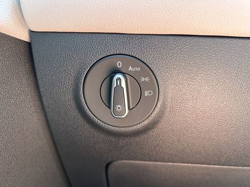 New 2025 Volkswagen Taos S image 23