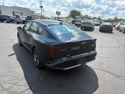 Used 2026 Kia K4 FWD image 8