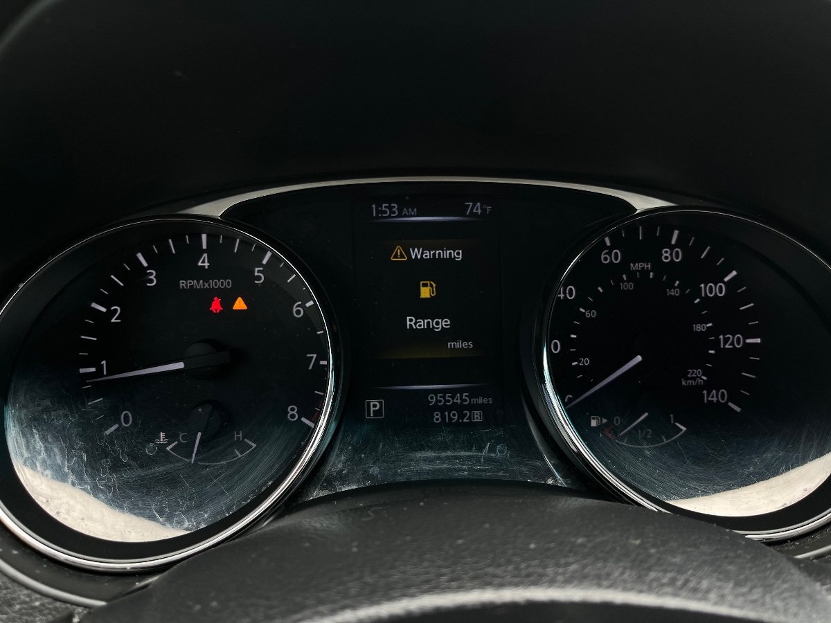 Used 2016 Nissan Rogue SV FWD image 19