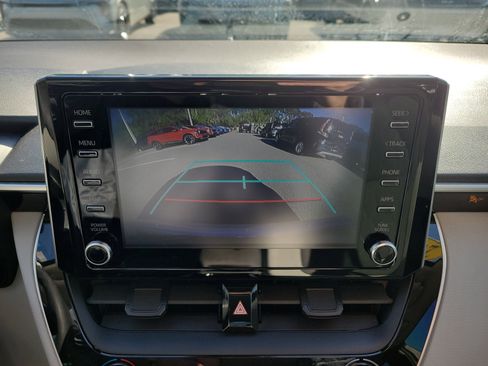 Used 2020 Toyota Corolla LE image 30