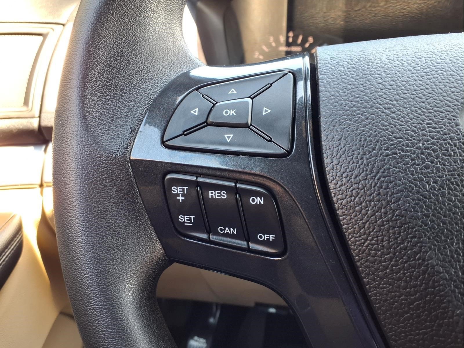 Used 2017 Ford Explorer FWD image 21