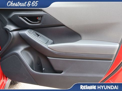Used 2024 Subaru Crosstrek 2.0i Premium AWD/4WD image 9