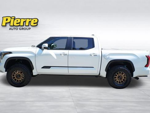 Used 2024 Toyota Tundra Platinum AWD/4WD image 4