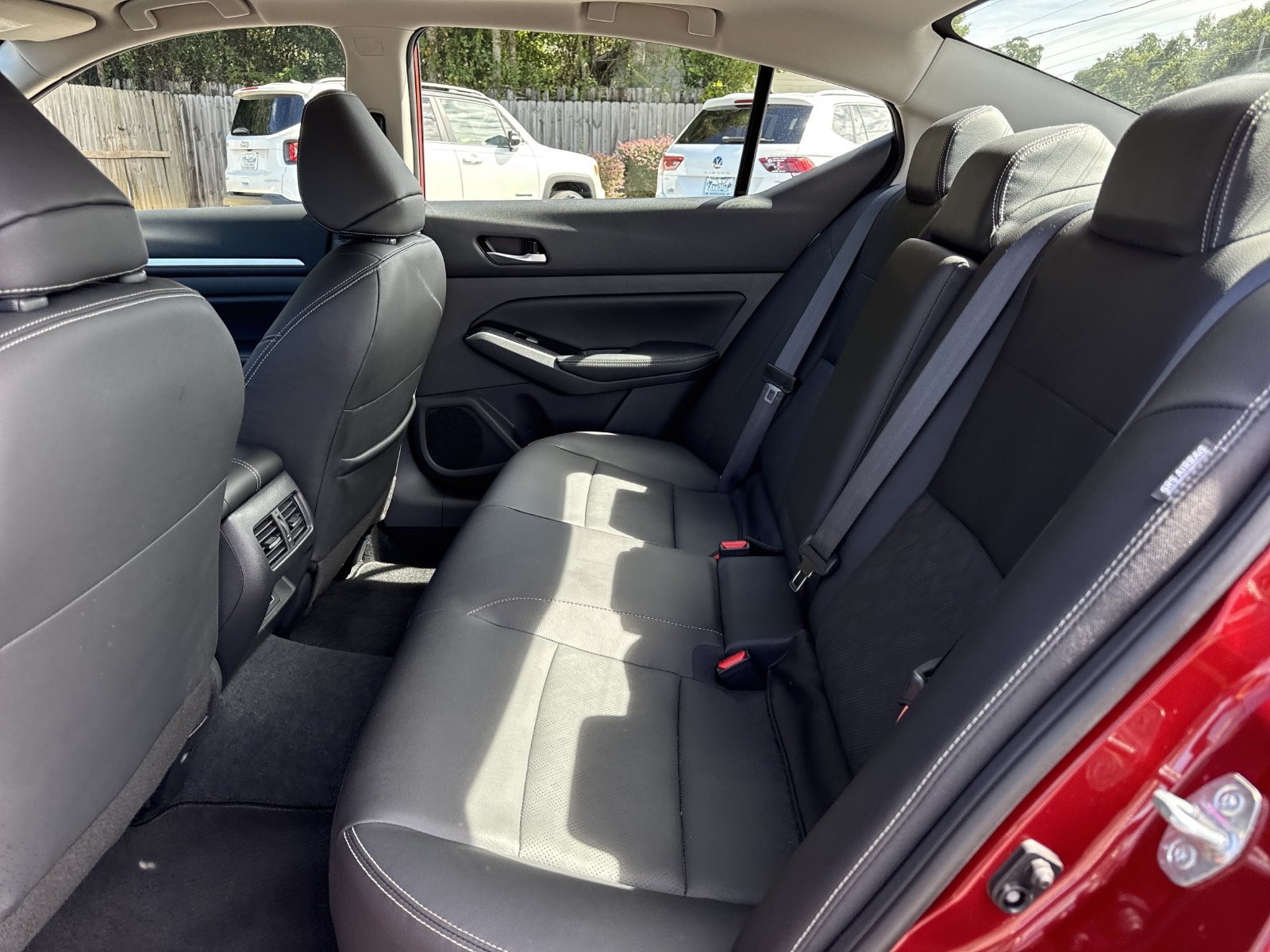 Used 2025 Nissan Altima 2.5 SL AWD/4WD image 10