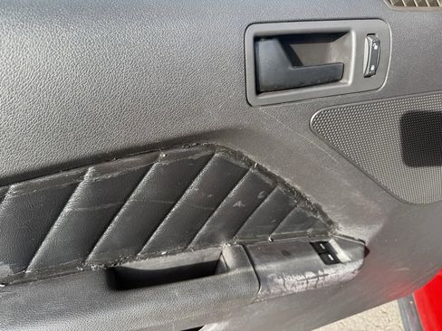 Used 2011 Ford Mustang Coupe w/ 101A Rapid Spec Order Code image 15