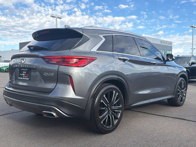 Used 2021 INFINITI QX50 Luxe w/ Appearance Package AWD/4WD image 8