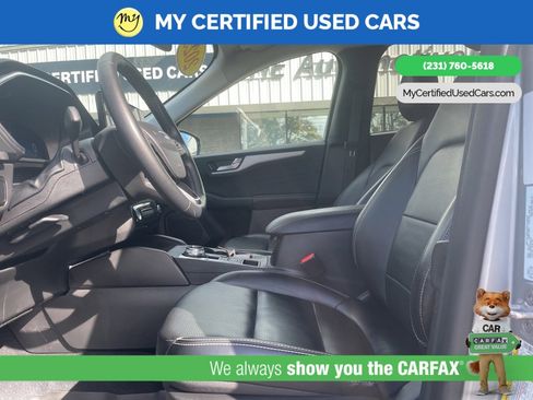 Used 2023 Ford Escape Platinum image 9