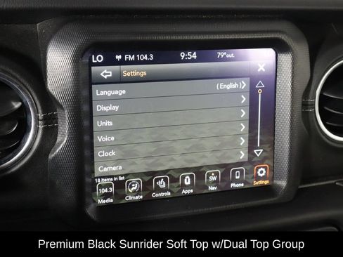 Used 2021 Jeep Wrangler Unlimited Sahara w/ Dual Top Group AWD/4WD image 33