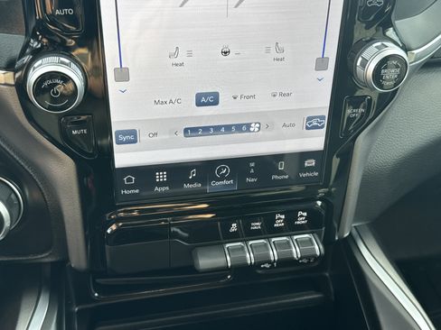 Used 2024 RAM 1500 Big Horn image 20