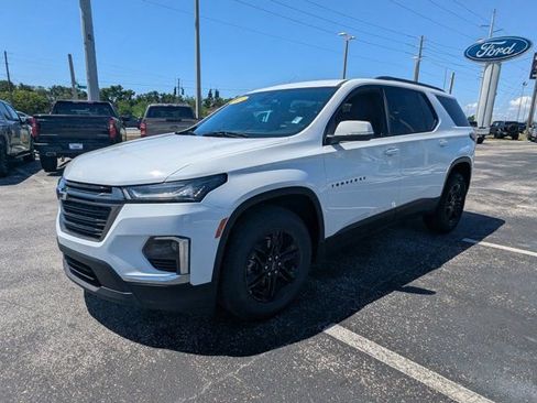 Used 2023 Chevrolet Traverse LT FWD image 26