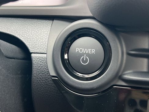 New 2025 Toyota Crown Signia image 27