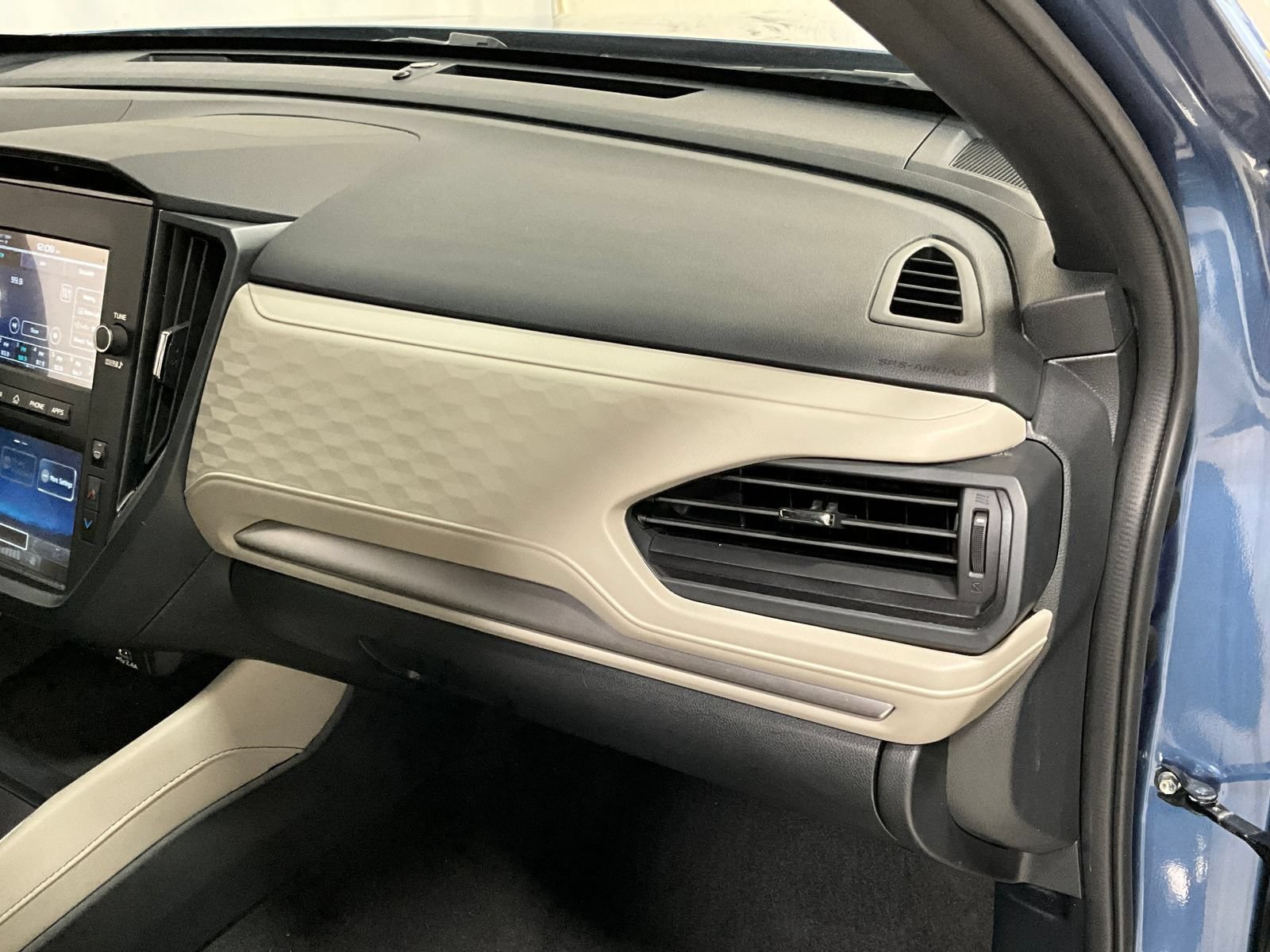 Used 2025 Subaru Forester AWD/4WD image 16