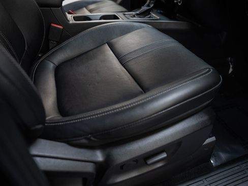 Certified 2019 Ford Ranger Lariat w/ Equipment Group 501A Mid image 42