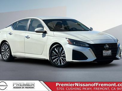 Certified 2023 Nissan Altima 2.5 SV
