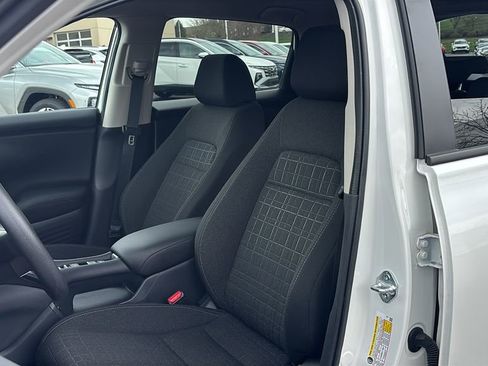 Certified 2026 Honda HR-V LX image 10