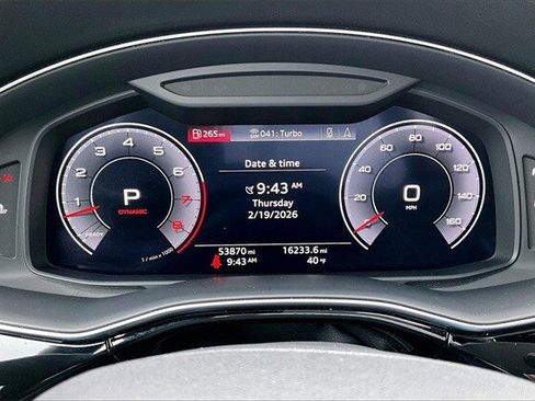 Used 2019 Audi Q8 Premium Plus w/ Premium Plus image 16