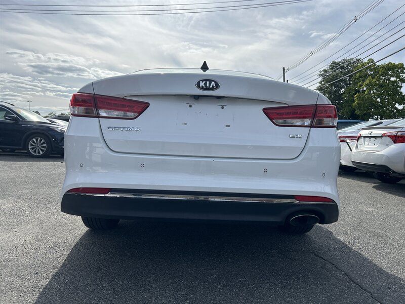 Used 2016 Kia Optima EX w/ Premium Package FWD image 5