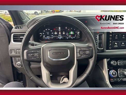 Used 2023 GMC Yukon XL Denali image 21