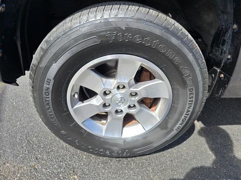 Used 2013 Toyota 4Runner SR5 image 9