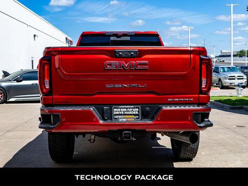 Used 2023 GMC Sierra 3500 Denali w/ Technology Package AWD/4WD image 7