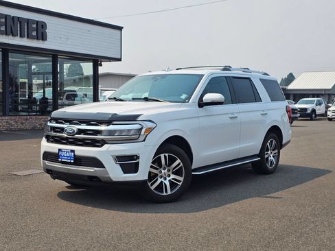 Certified 2023 Ford Expedition Limited AWD/4WD image 2