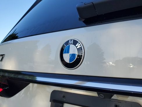 Used 2025 BMW X7 xDrive40i w/ Executive Package AWD/4WD image 6