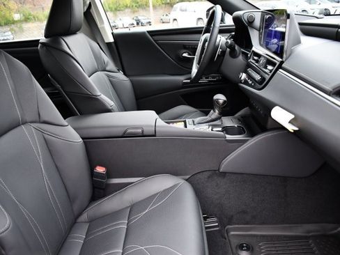 New 2025 Lexus ES 350 Luxury image 30
