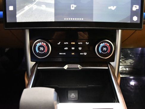 Used 2023 Land Rover Range Rover Autobiography AWD/4WD image 14