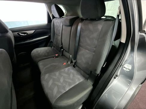 Used 2015 Nissan Rogue SV w/ SV Premium Package image 26