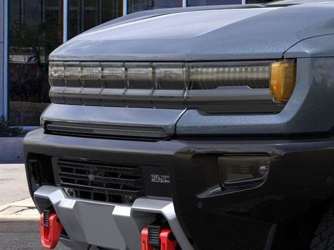 New 2025 GMC Hummer EV 3X w/ LPO, Sport Package AWD/4WD image 9