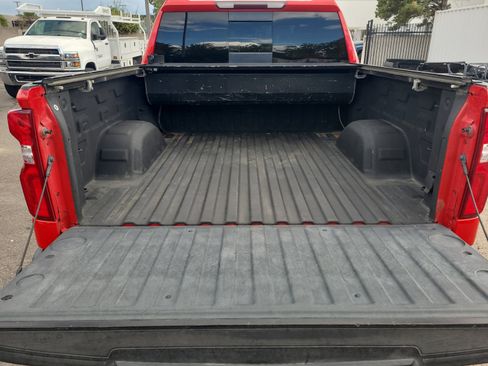 Used 2019 Chevrolet Silverado 1500 LT Trail Boss AWD/4WD image 27