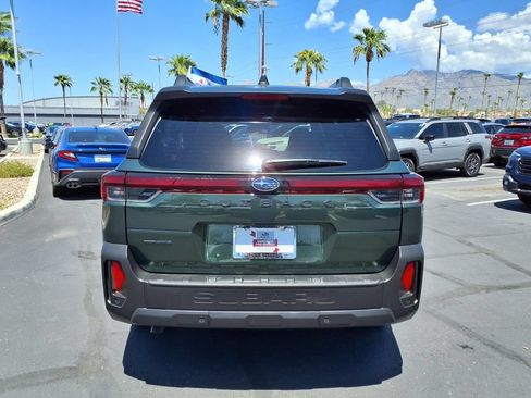 Used 2026 Subaru Outback Premium AWD/4WD image 12