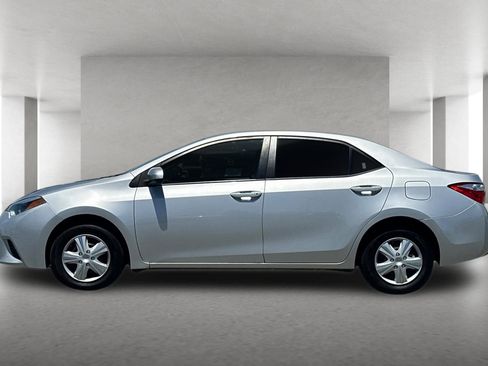Used 2016 Toyota Corolla L FWD image 7