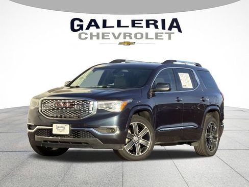 Used 2019 GMC Acadia Denali image 2