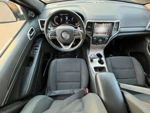 Used 2015 Jeep Grand Cherokee Laredo w/ Quick Order Package 23E AWD/4WD image 22