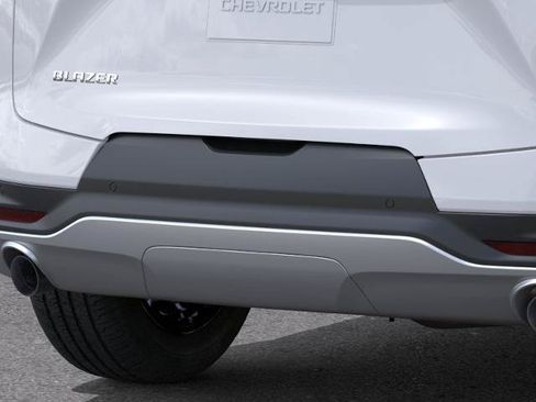 New 2026 Chevrolet Blazer LT w/ Convenience Package FWD image 38