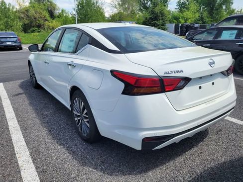 New 2026 Nissan Altima 2.5 SV FWD image 6