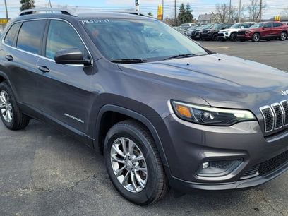 Used 2019 Jeep Cherokee Latitude Plus w/ Cold Weather Group