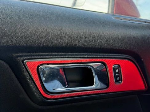 Used 2016 Ford Mustang Coupe RWD image 16