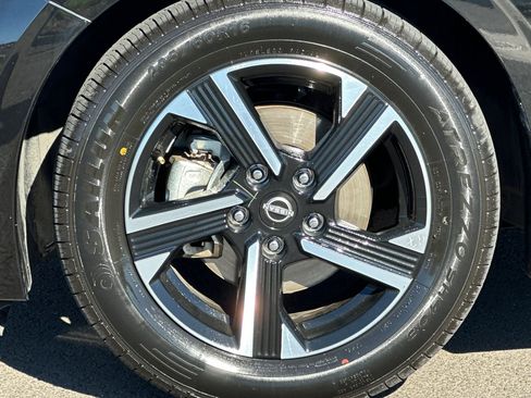 Used 2024 Nissan Sentra SV image 29