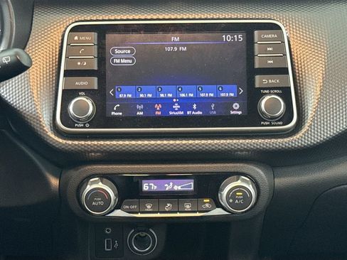 Used 2018 Nissan Kicks SV FWD image 14