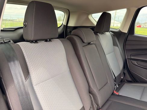 Used 2017 Ford Escape SE AWD/4WD image 26