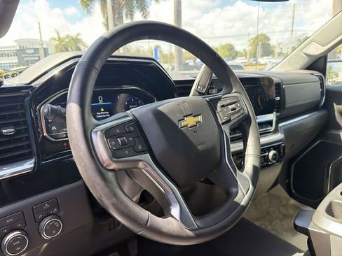 Used 2024 Chevrolet Silverado 1500 LT AWD/4WD image 20