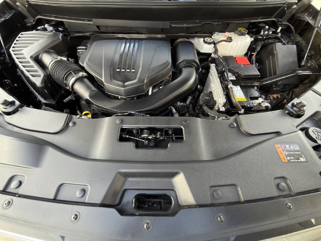 Used 2025 Chevrolet Traverse LT FWD image 30